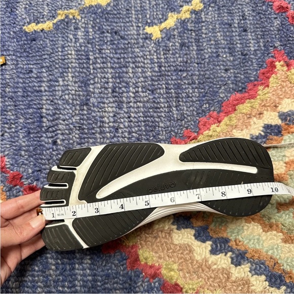 Black and White Women's Toe Shoes - Picture 8 of 9